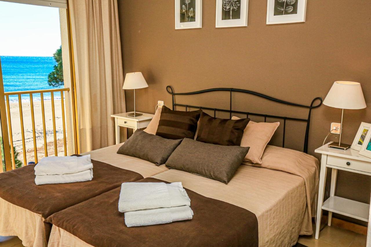 Апартаменты Playmar Litoral Costa Dorada - Only Families Камбрильс Экстерьер фото