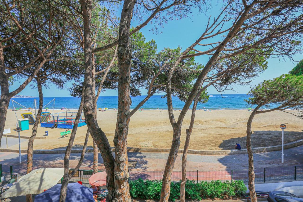 Апартаменты Playmar Litoral Costa Dorada - Only Families Камбрильс Экстерьер фото