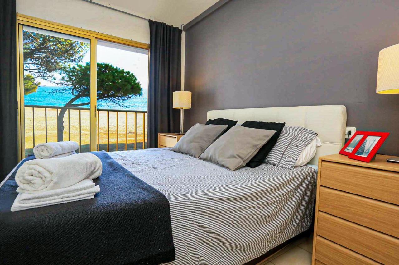 Апартаменты Playmar Litoral Costa Dorada - Only Families Камбрильс Экстерьер фото