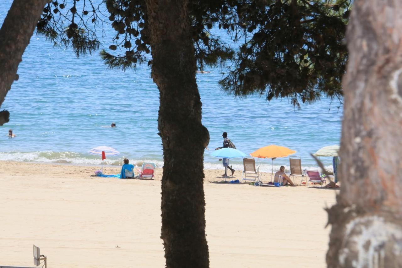 Апартаменты Playmar Litoral Costa Dorada - Only Families Камбрильс Экстерьер фото