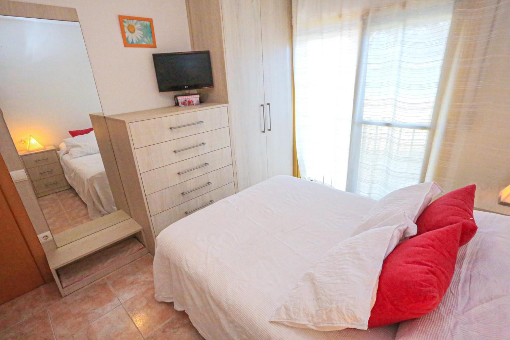 Апартаменты Playmar Litoral Costa Dorada - Only Families Камбрильс Экстерьер фото